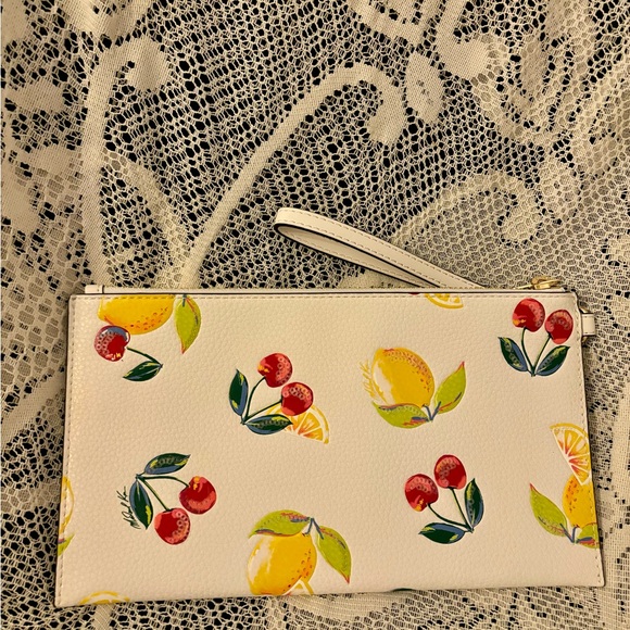 NWT Michael kors Jet Set Travel Large Sequined Fruit Print Wristlet - Picture 6 of 8